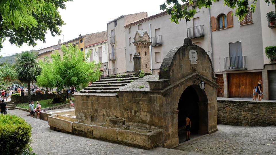 31 de Agost de 2024 Plaça de la Font  Torà -  Ramon Sunyer